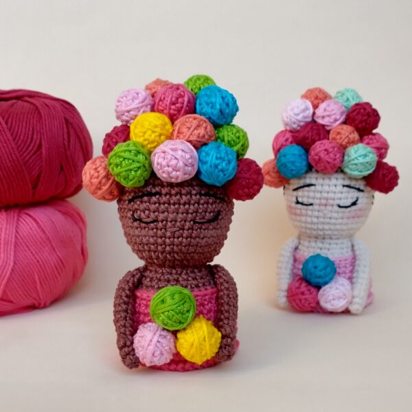 Mulher Enovelada - Receita de Amigurumi em PDF - Image 2